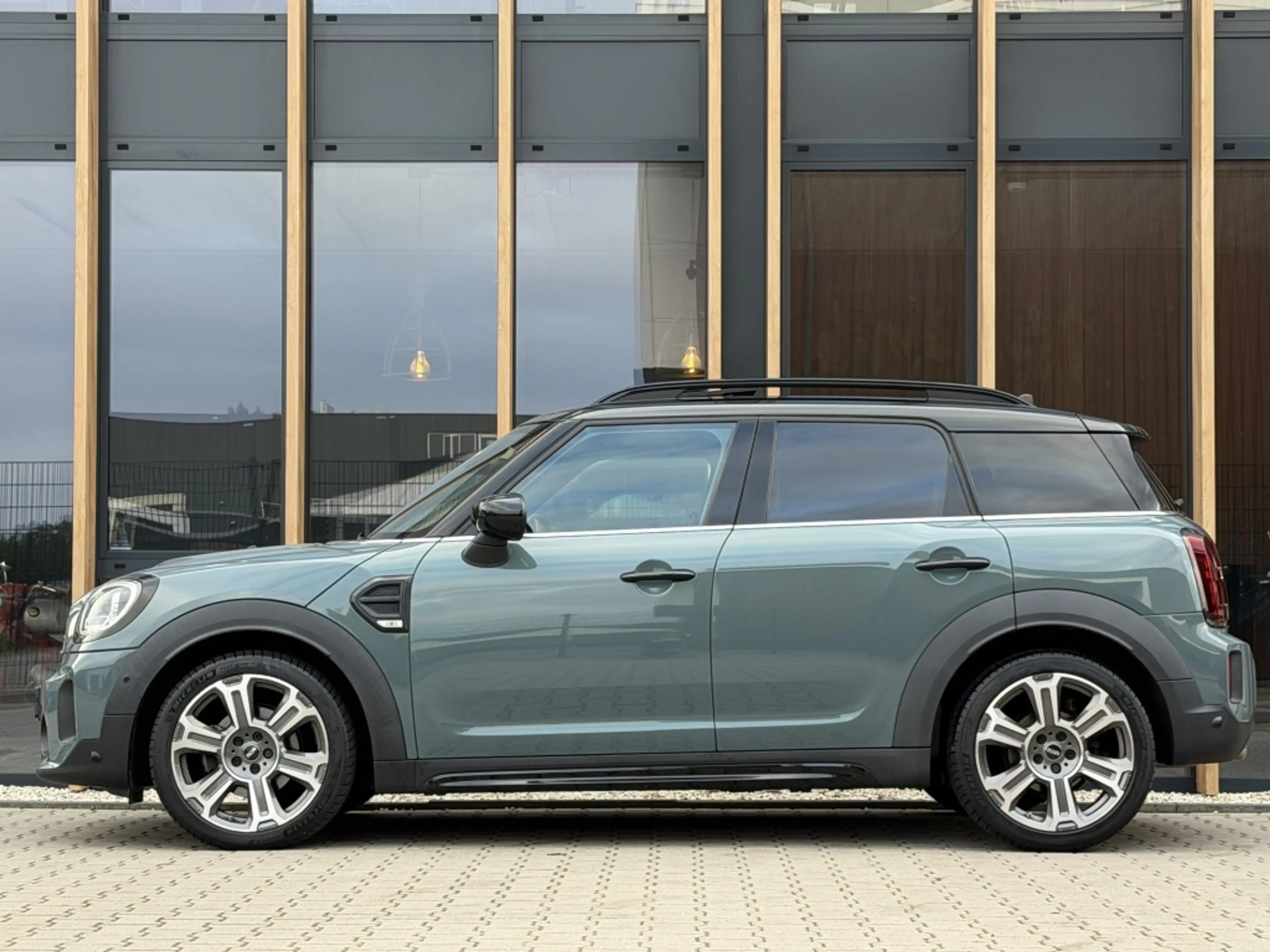 MINI Cooper Countryman 1.5 ALL4 Pano | Memory -stoelen | Keyless | Camera — photo 4