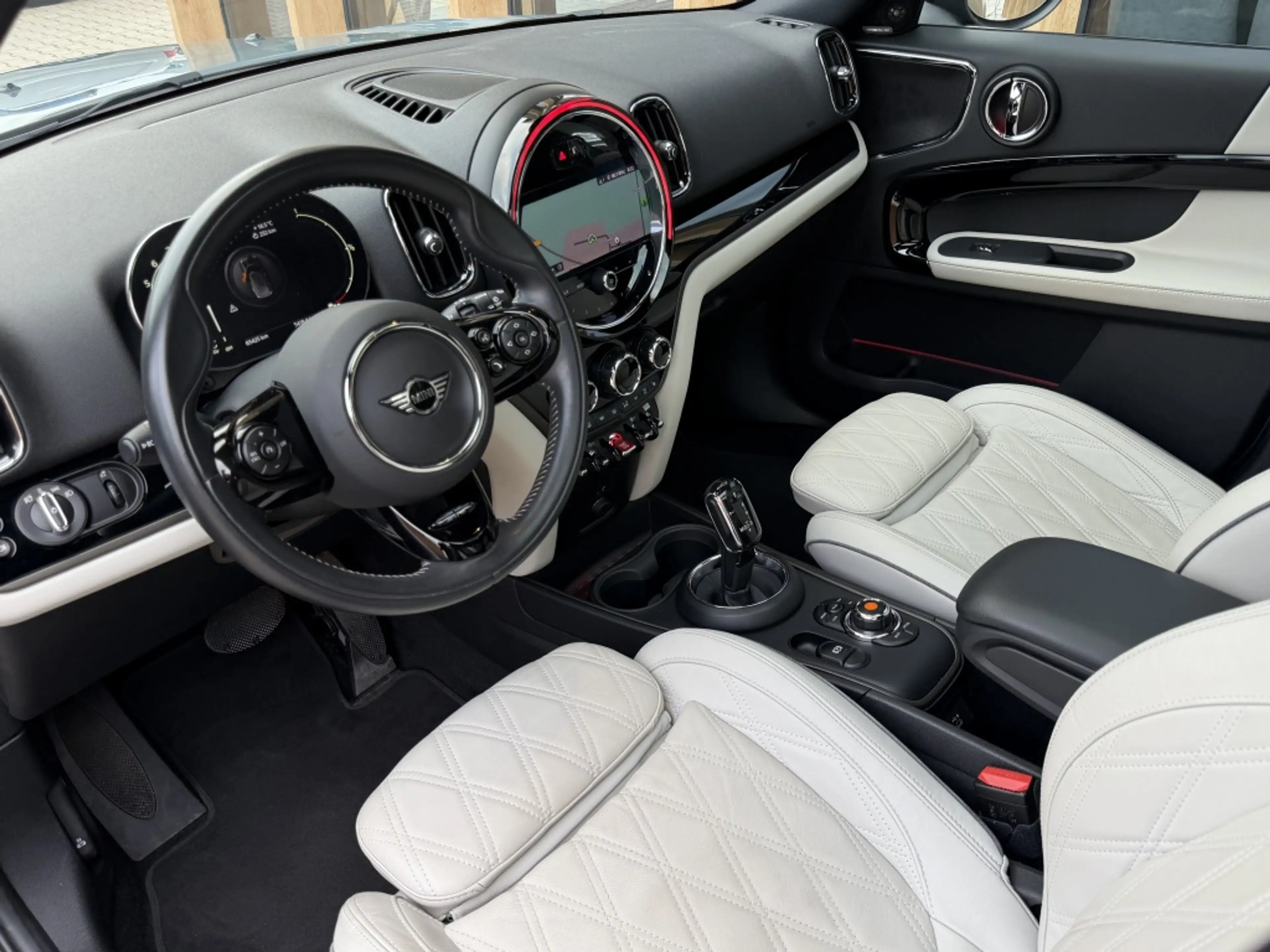 MINI Cooper Countryman 1.5 ALL4 Pano | Memory -stoelen | Keyless | Camera — photo 13