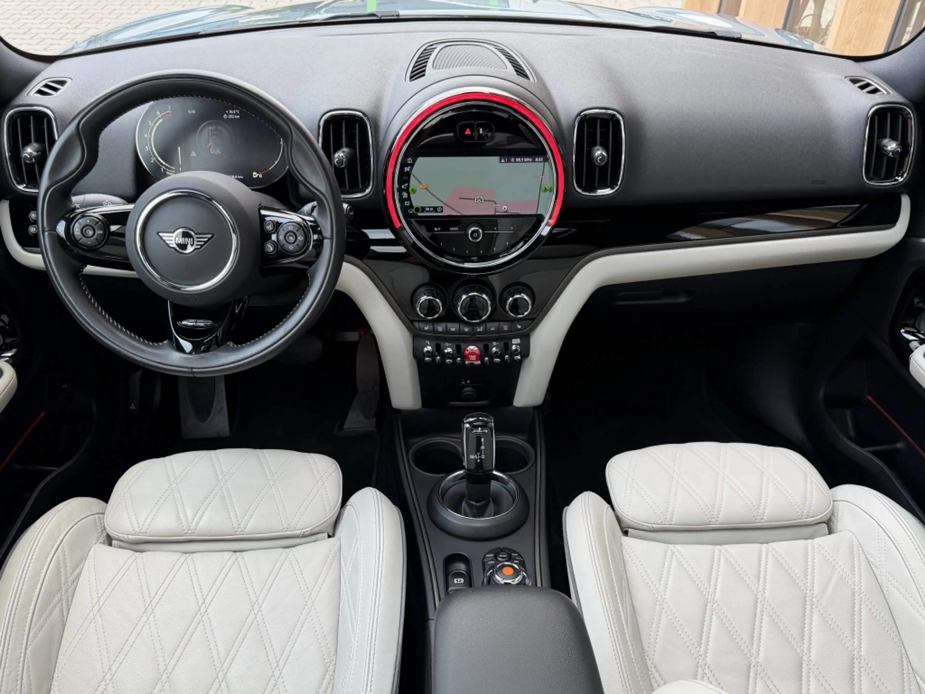 MINI Cooper Countryman 1.5 ALL4 Pano | Memory -stoelen | Keyless | Camera — photo 3