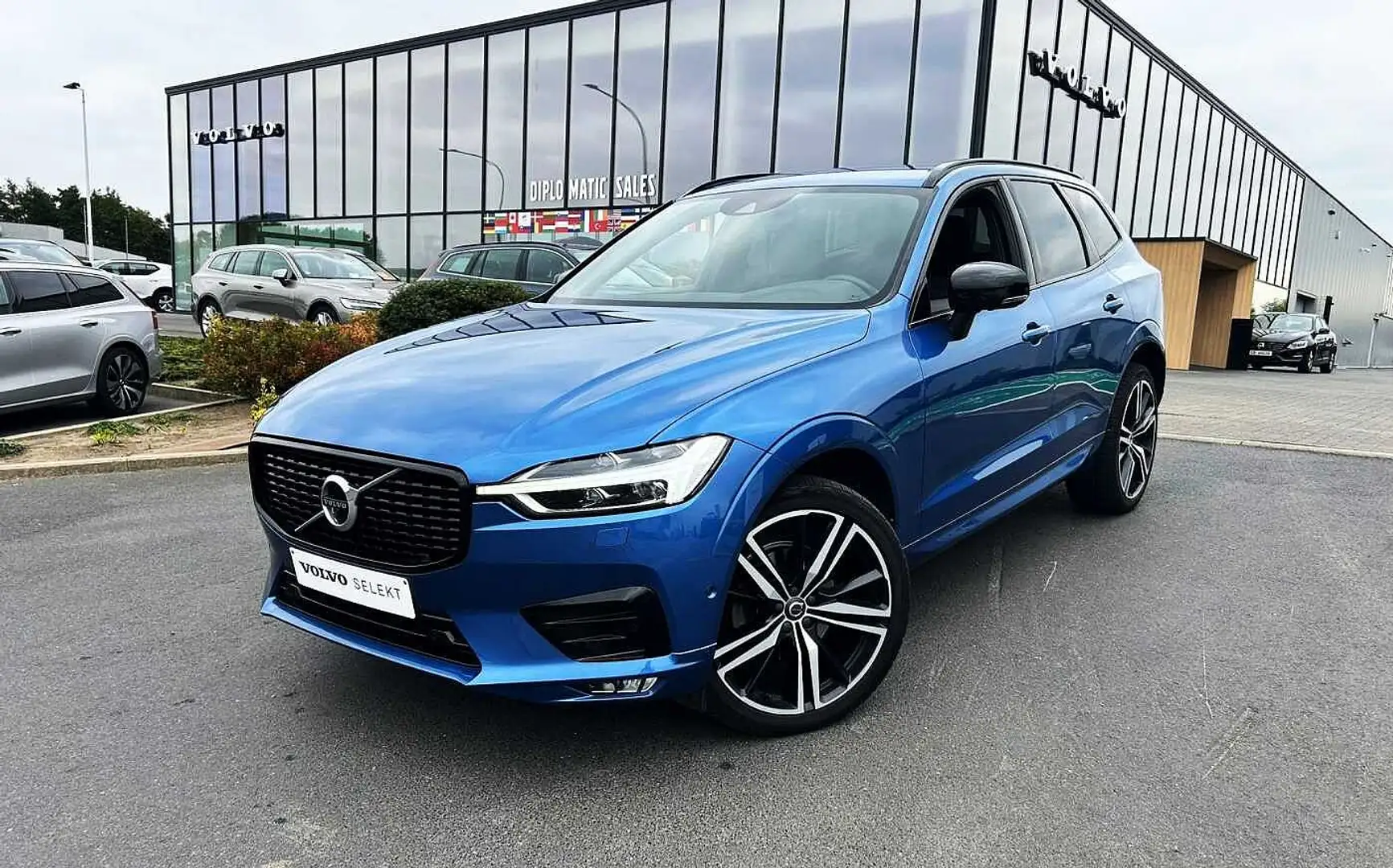 Volvo XC60 R-Design D4 163CV Bleu - 1