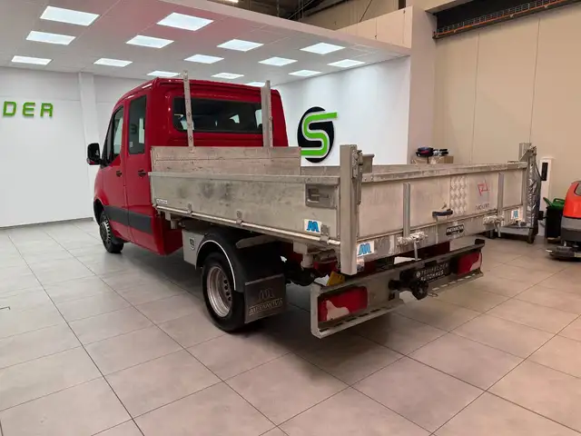 Mercedes-Benz Sprinter view 5