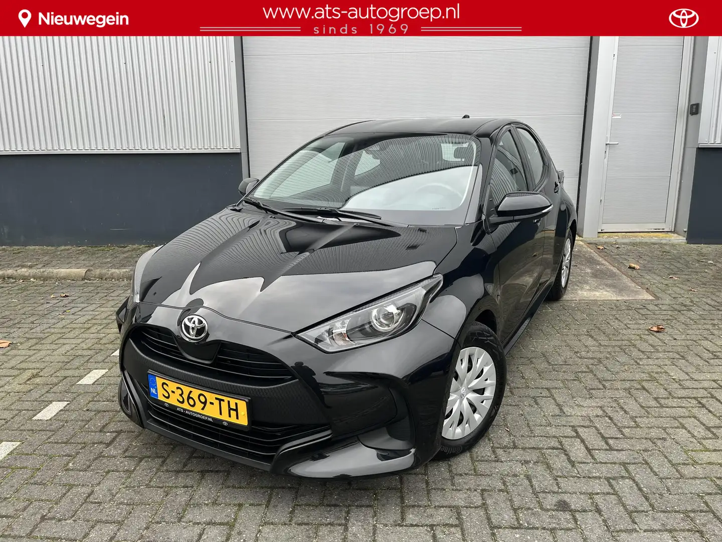 Toyota Yaris 1.5 VVT-i Active | Benzine handgeschakeld | Apple Noir - 1