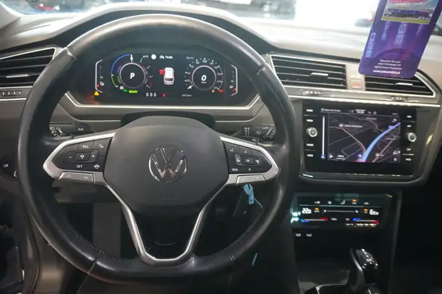 Volkswagen Tiguan view 11