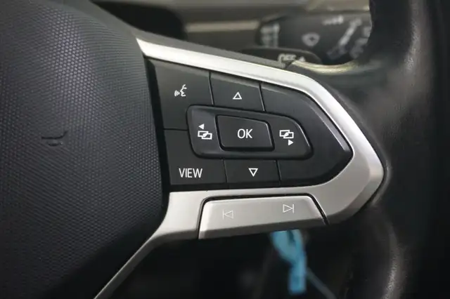 Volkswagen Tiguan view 13