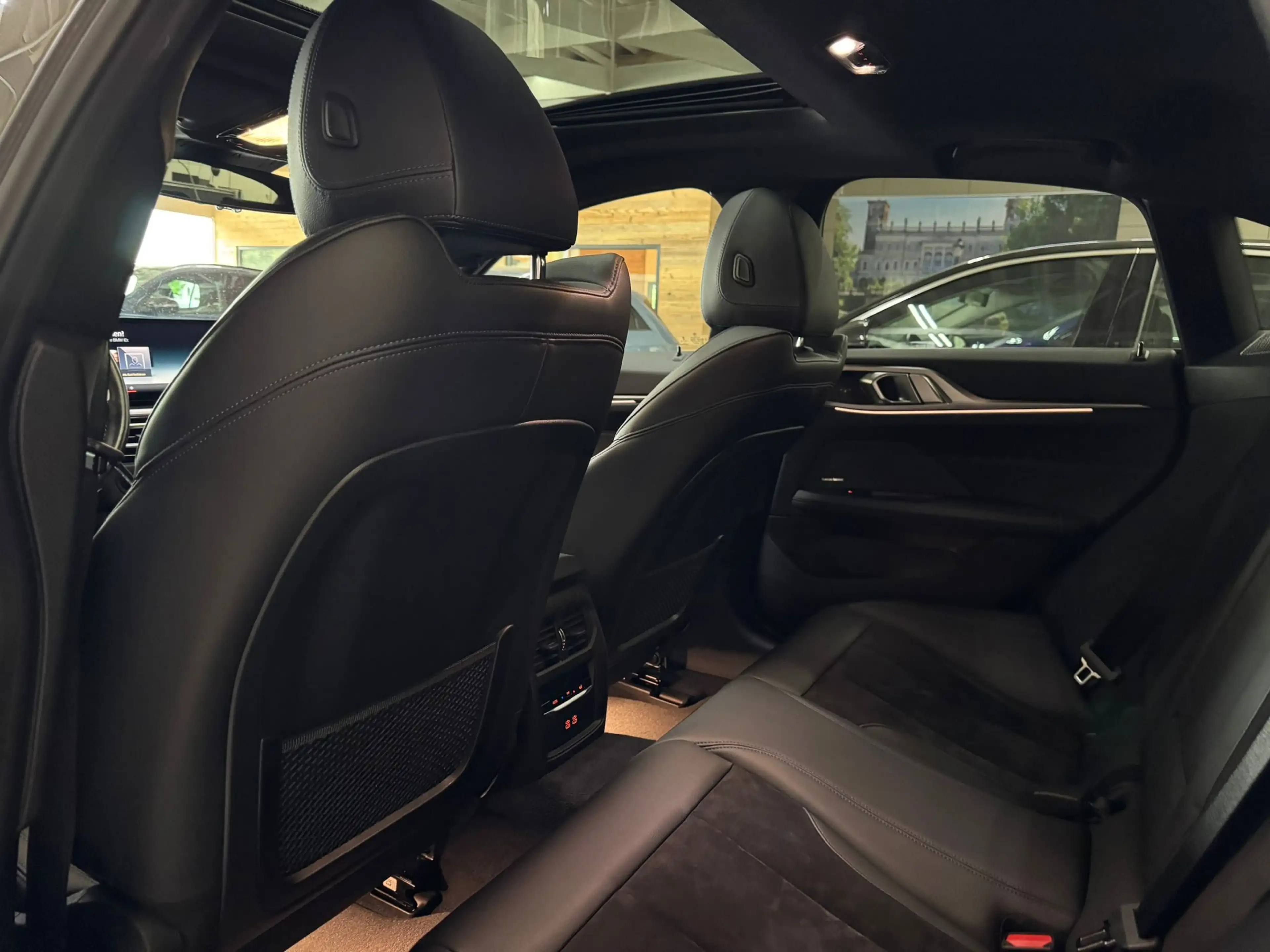 BMW i4 M50 MCARBON H K Park 20 Zoll — photo 9