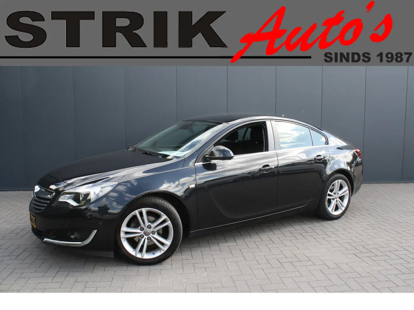 Opel Insignia 1.4 T EcoFLEX Edition - NAVIGATIE - CAMERA - TREKH Zwart - 1