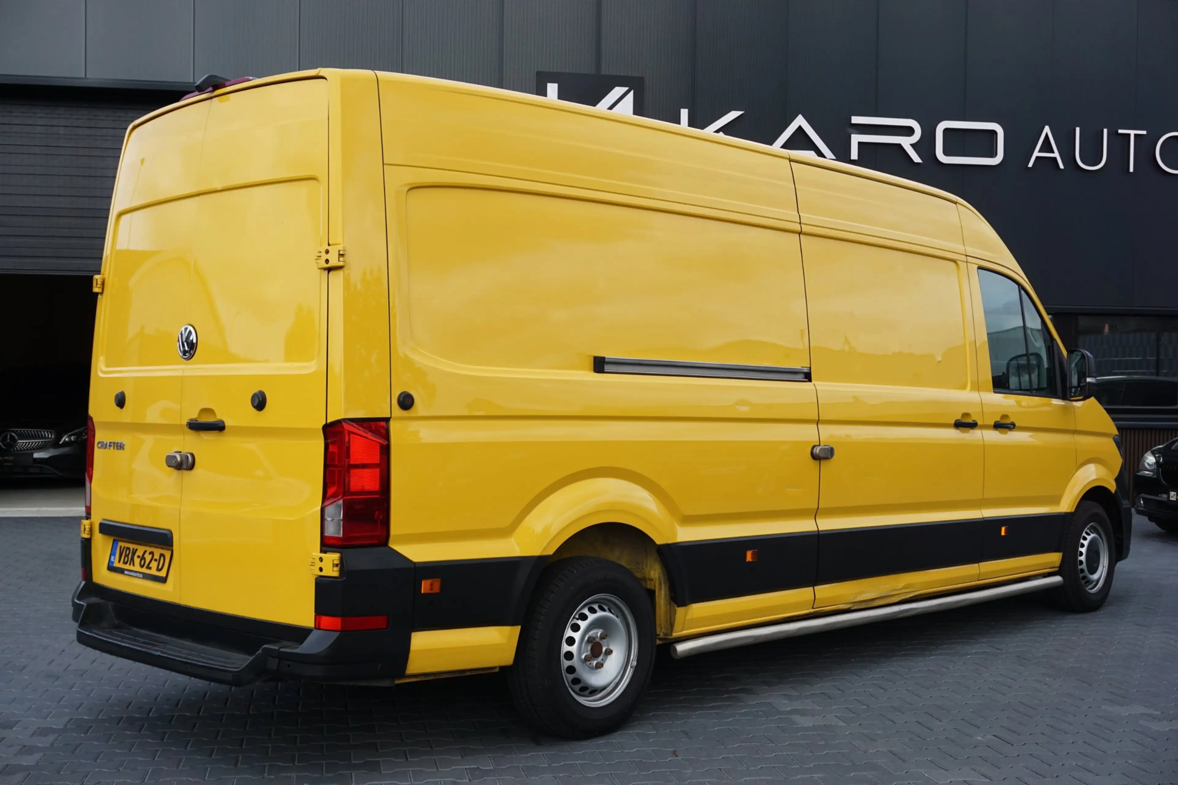 Volkswagen Crafter 35 2.0 TDI L4H3 DC DSG Carplay Cruise Cam — photo 6
