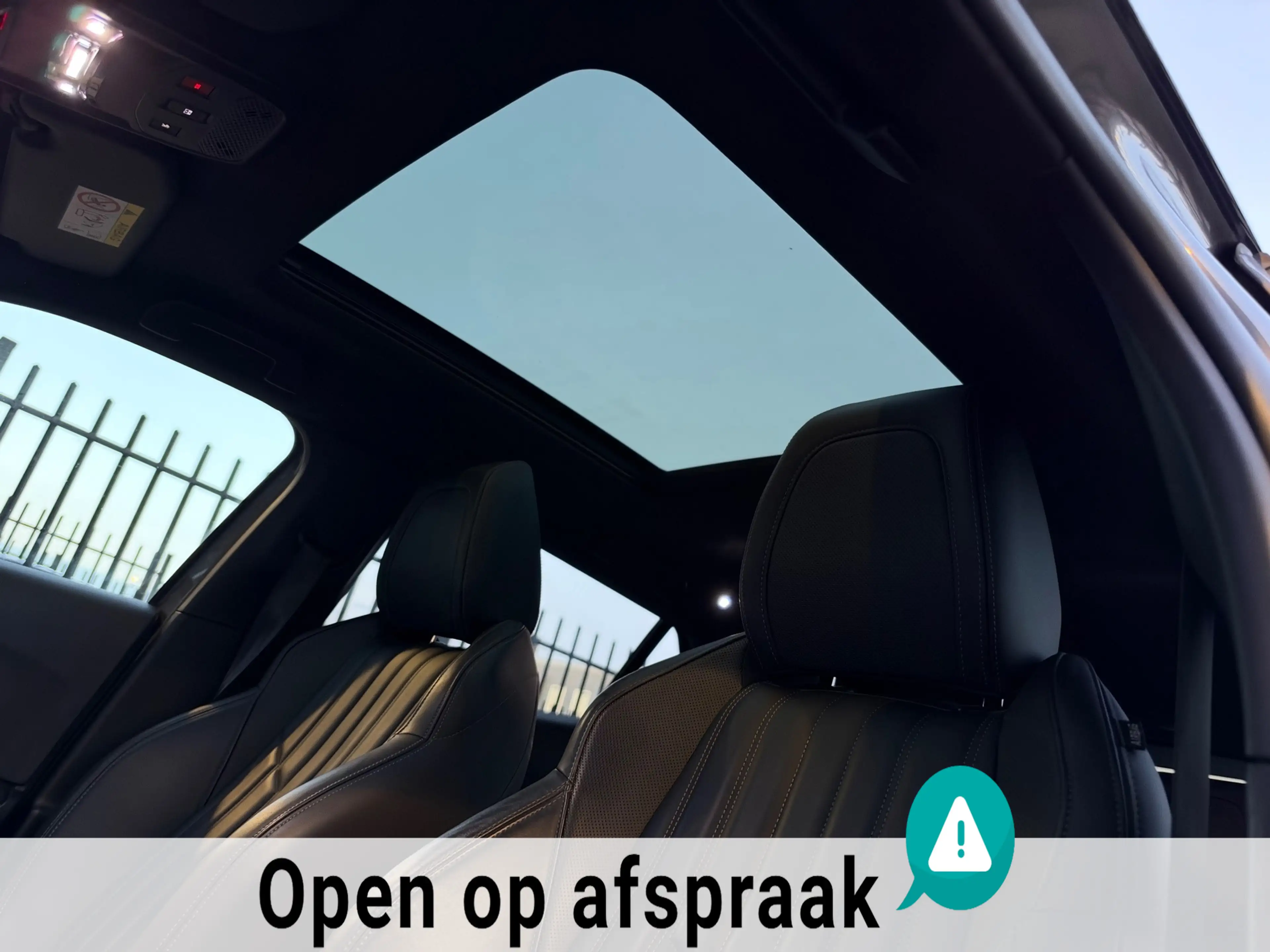 Peugeot 2008 1.2 PureTech GT Pack PANO LEDER CARPLAY NAVI AUTOM — photo 6