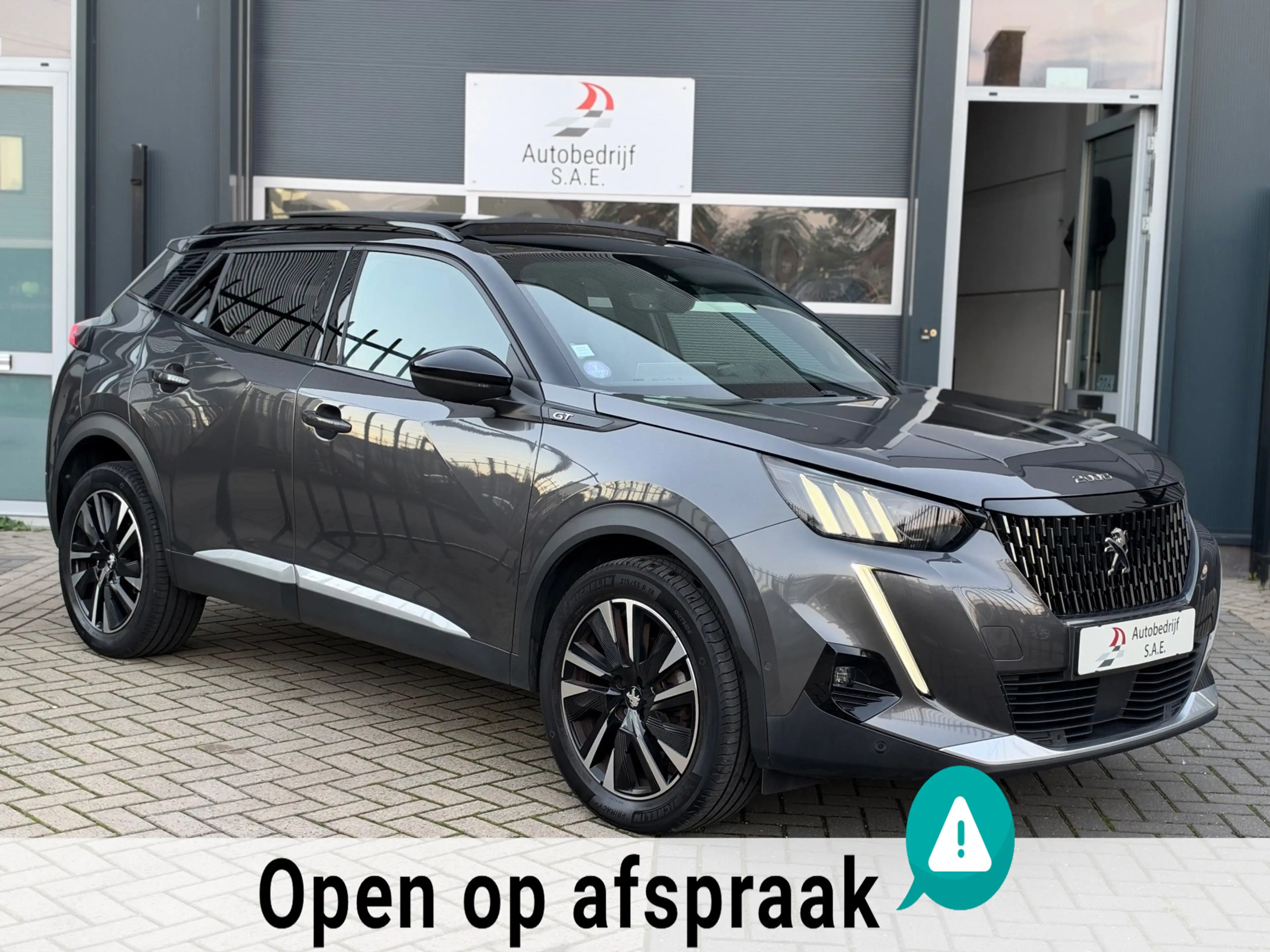Peugeot 2008 1.2 PureTech GT Pack PANO LEDER CARPLAY NAVI AUTOM — photo 2