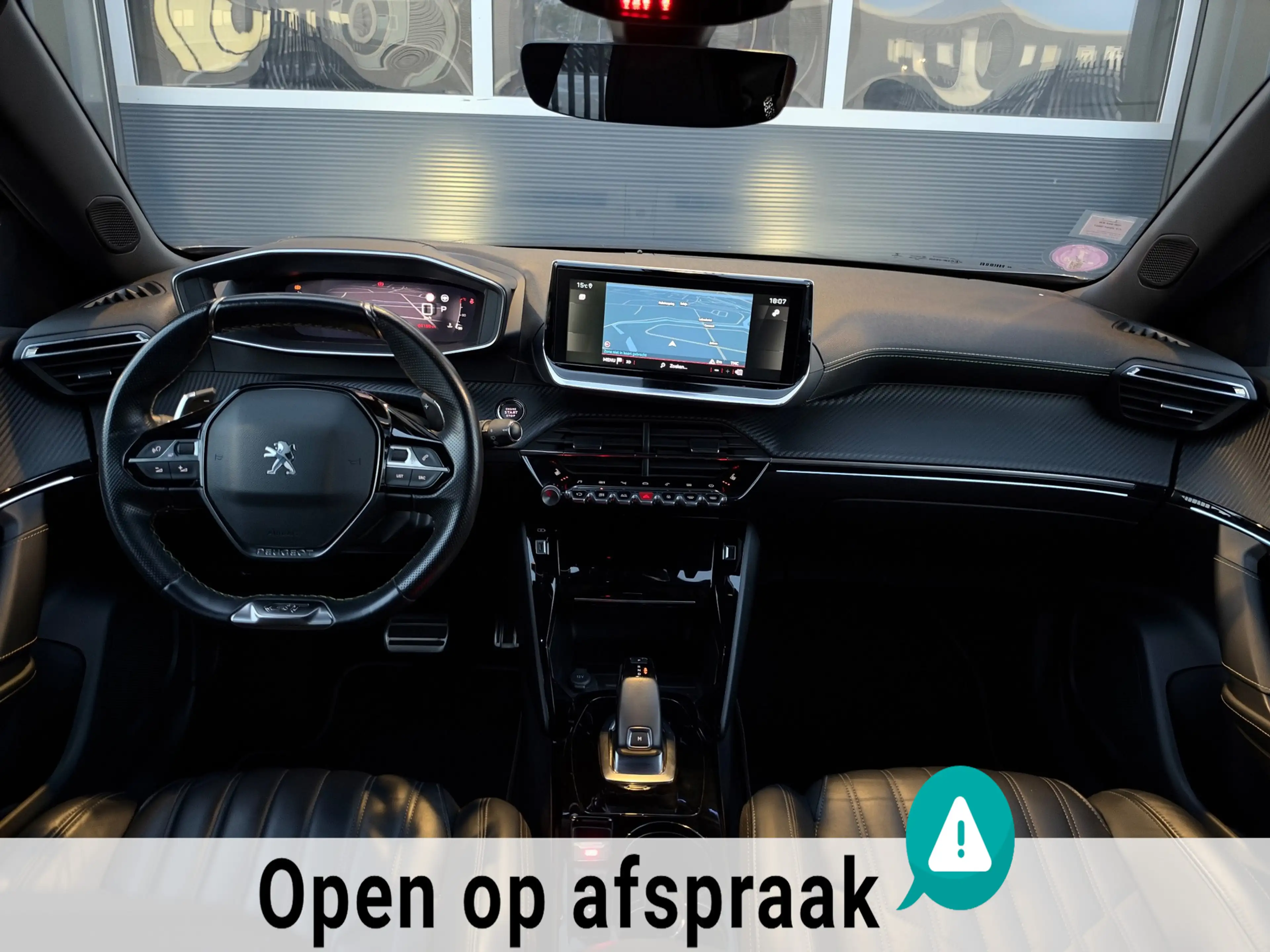 Peugeot 2008 1.2 PureTech GT Pack PANO LEDER CARPLAY NAVI AUTOM — photo 7
