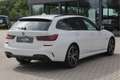 BMW 330 3-serie Touring 330e 293pk M-Sport PANO INDIVIDUAL Weiß - thumbnail 2