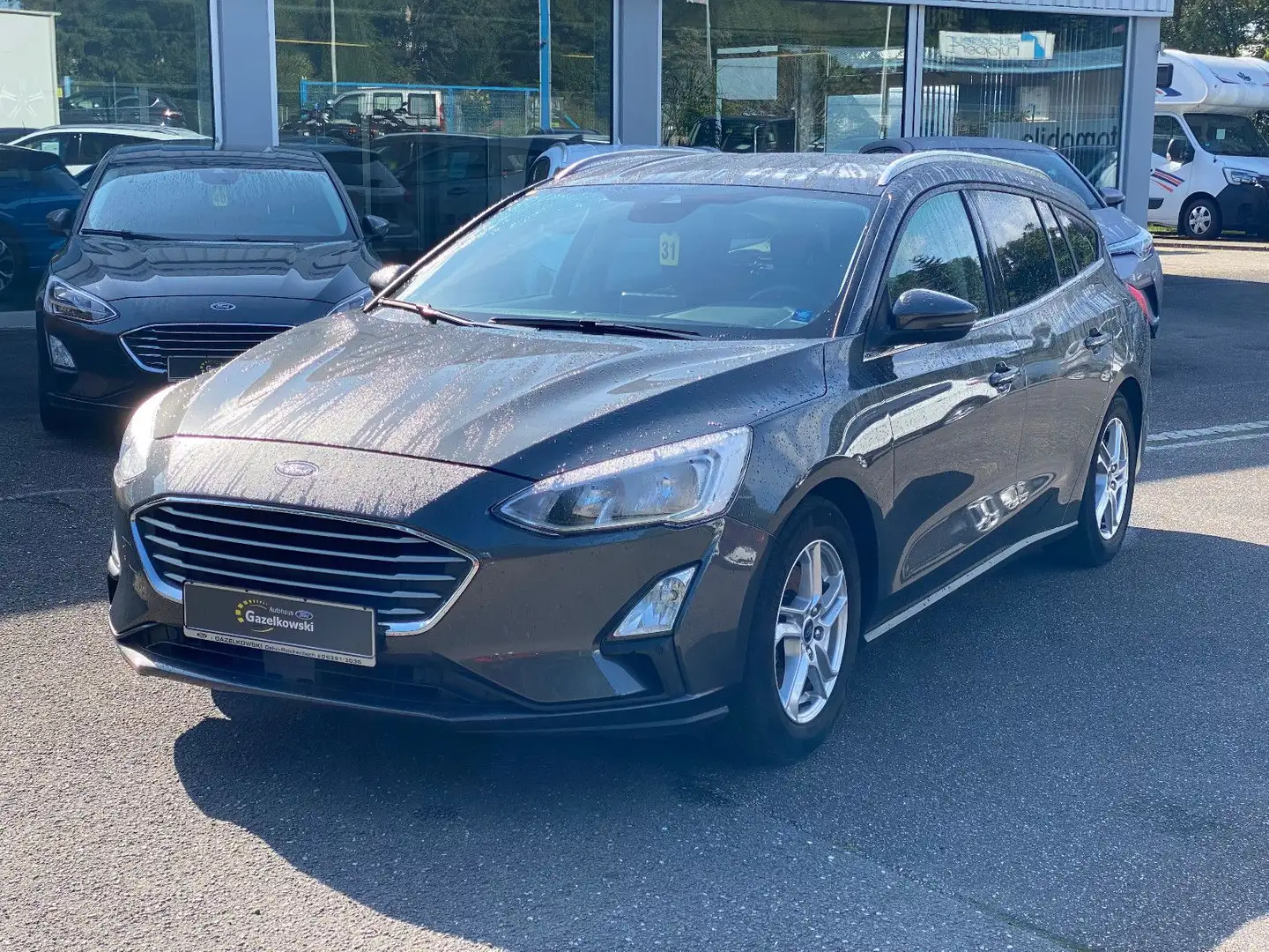 Ford Focus Turnier Cool & Connect 1.0 EcoBoost Grau - 2
