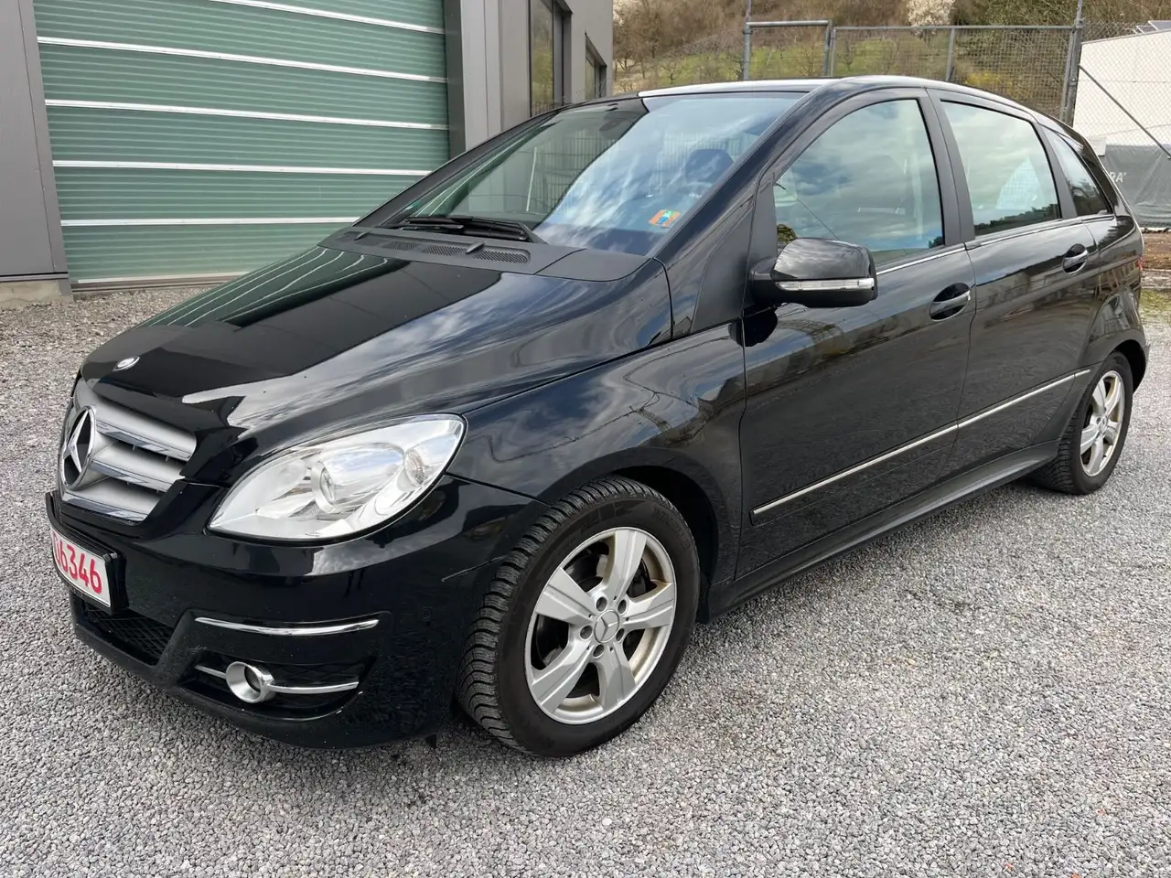 Mercedes-Benz B 200