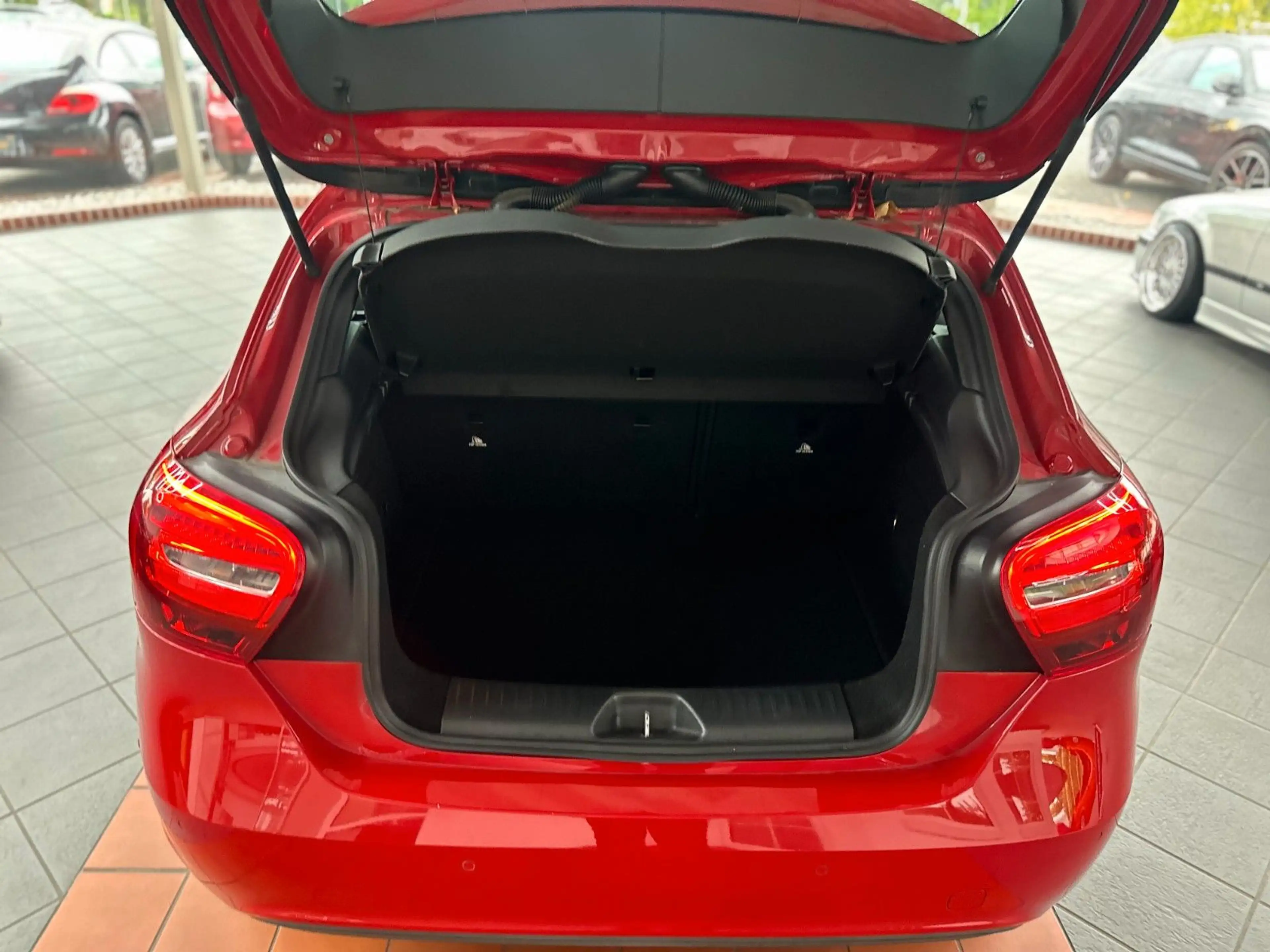 Mercedes-Benz A 200 BlueEfficiency*2.Hand/ R.Kamara/ Garantie* — photo 14