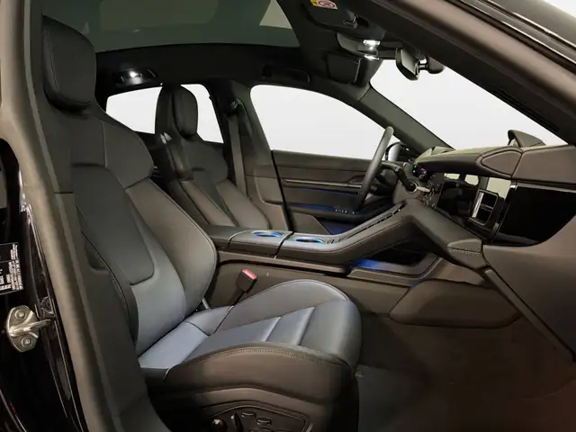 Porsche Taycan view 13