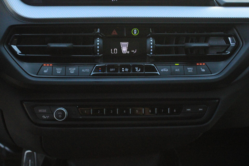 BMW 120 1-serie 120i M Sport Pro Pano Camera Trekhaak Stuu — photo 30