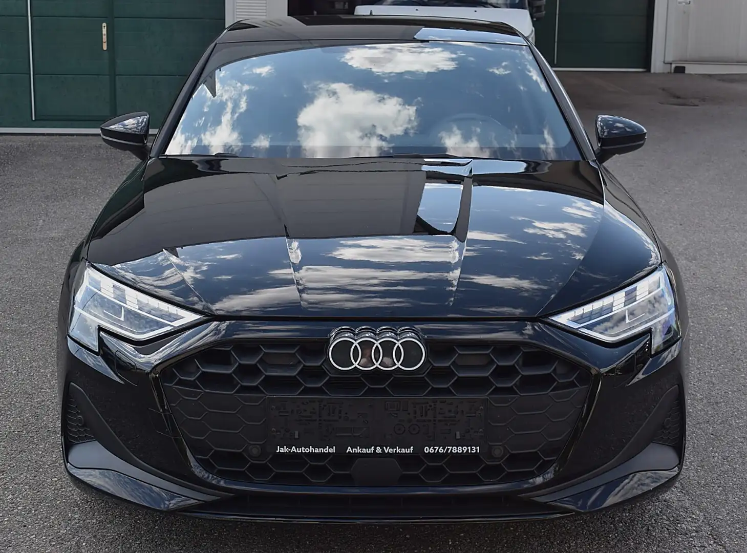 Audi A3 30 1.5 TFSI Sportback Schwarz - 2