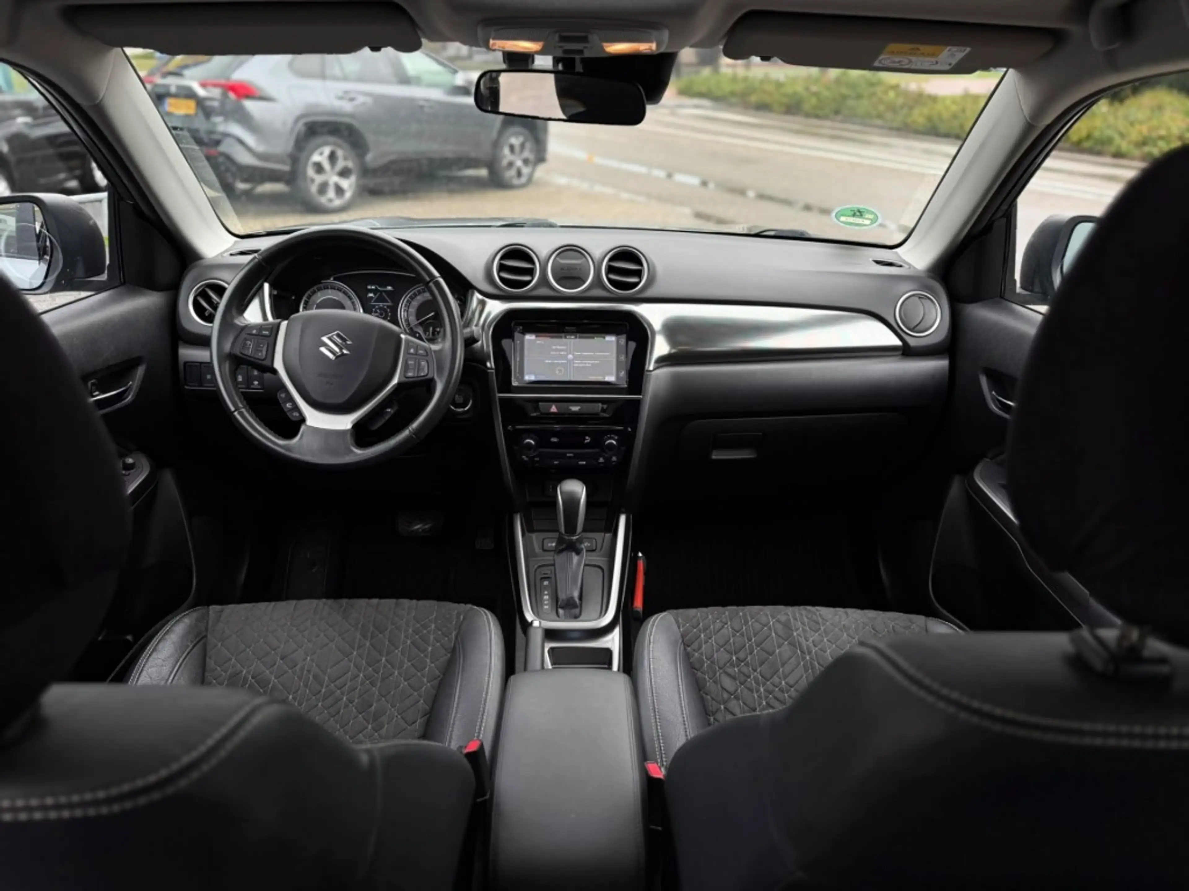 Suzuki Vitara 1.4 STYLE A/T PANODAK CARPLAY CAMERA TREKHAAK 1500 — photo 10