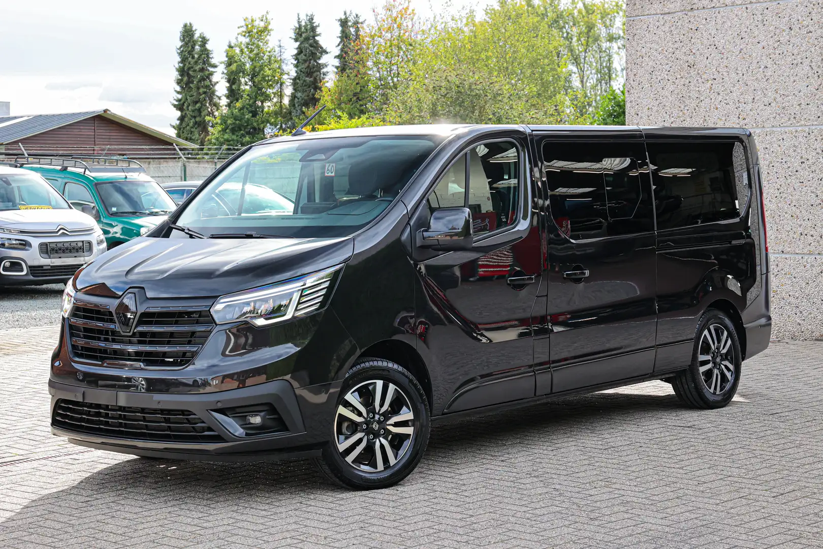 Renault Trafic BTW-WAGEN*VERLENGDE-VERSIE*DRAAIENDE-STOELEN* Negro - 1
