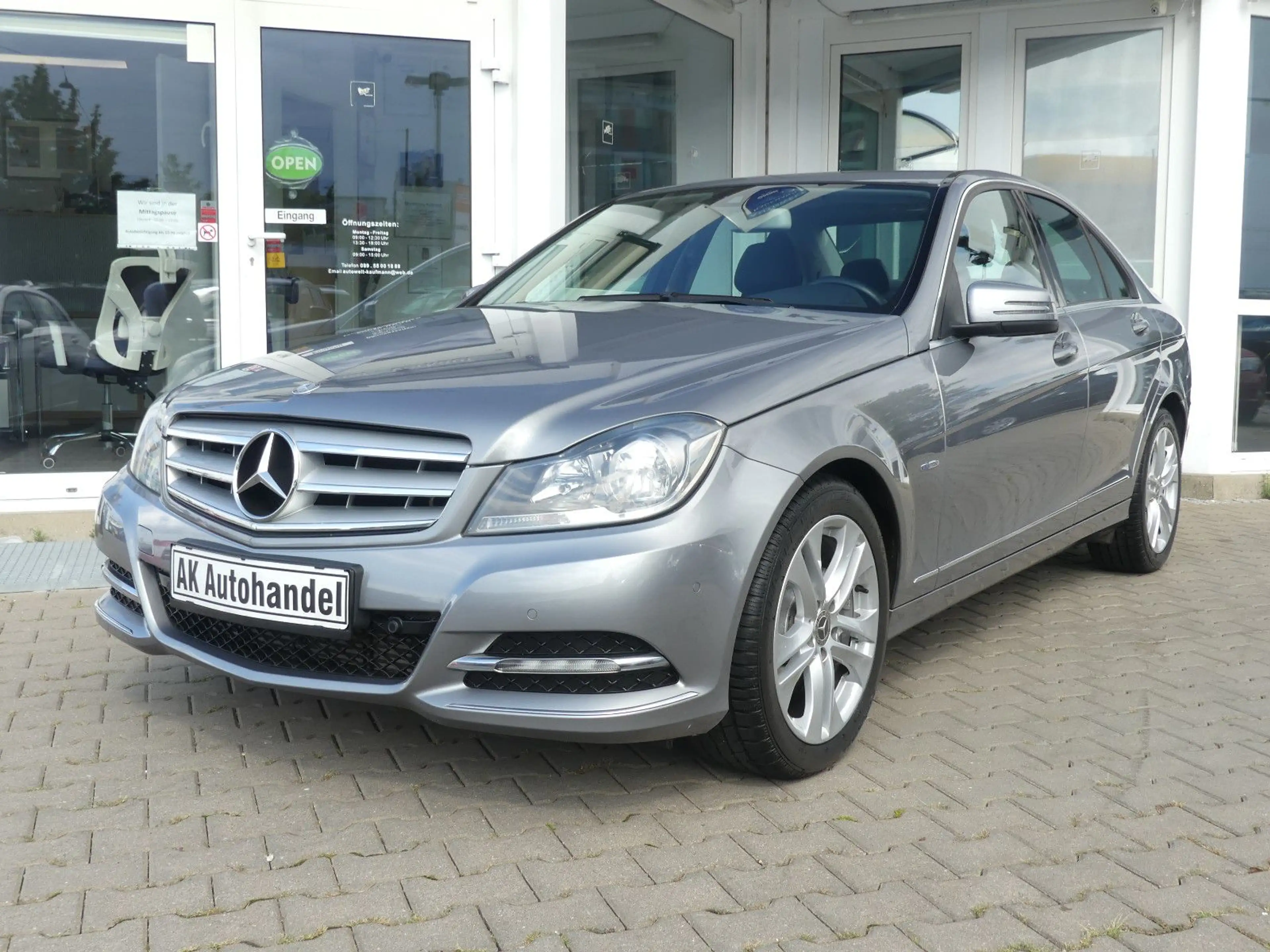 Mercedes-Benz C 180 C180 CGI Aut. Avantgarde Navi Lim Temp SZH PDC