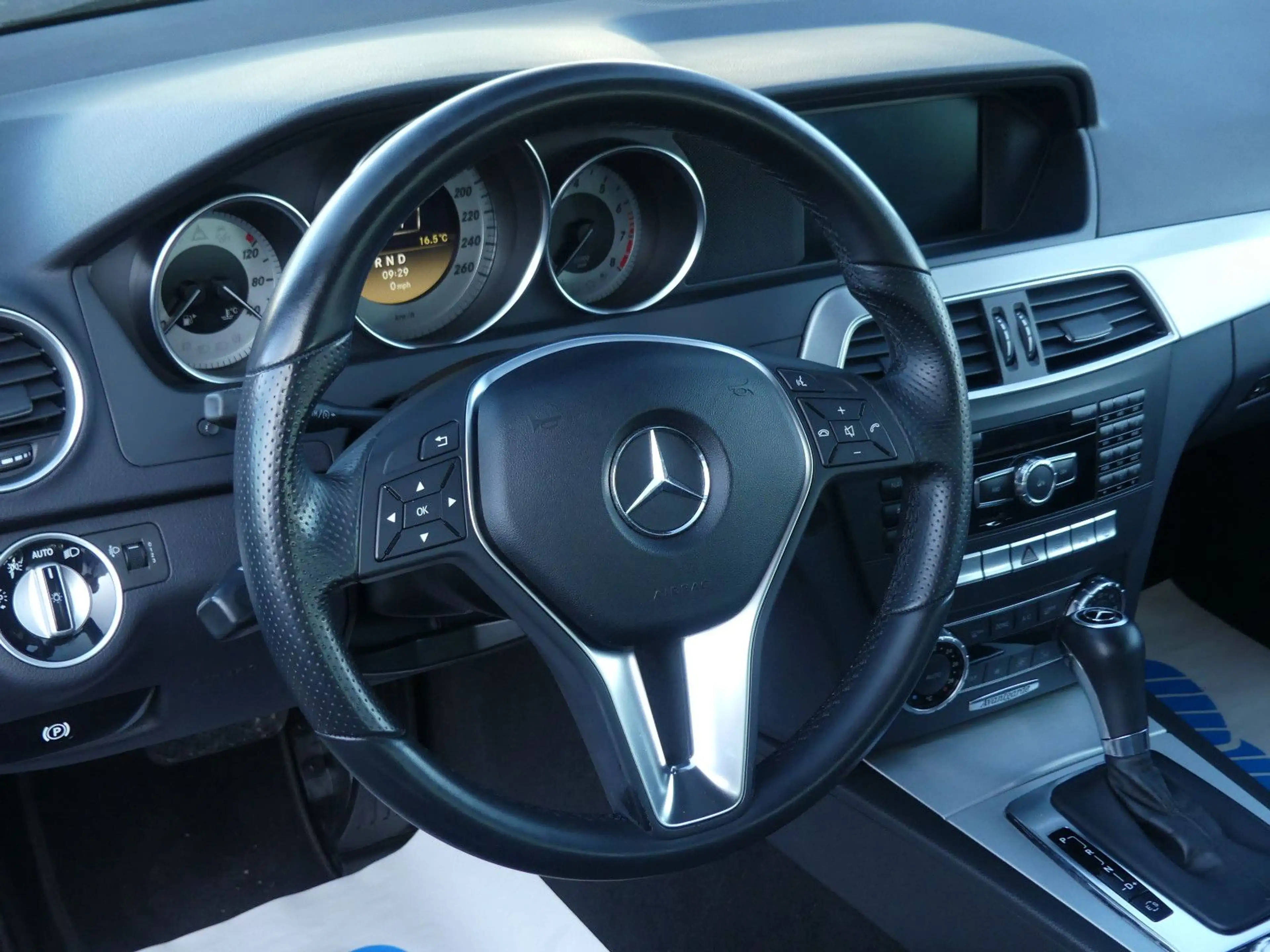 Mercedes-Benz C 180 C180 CGI Aut. Avantgarde Navi Lim Temp SZH PDC — photo 10
