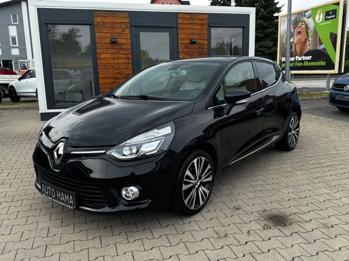 Renault Clio IV Initiale Paris 120 PS *LEDER*AUTOMATIK* Schwarz - 2