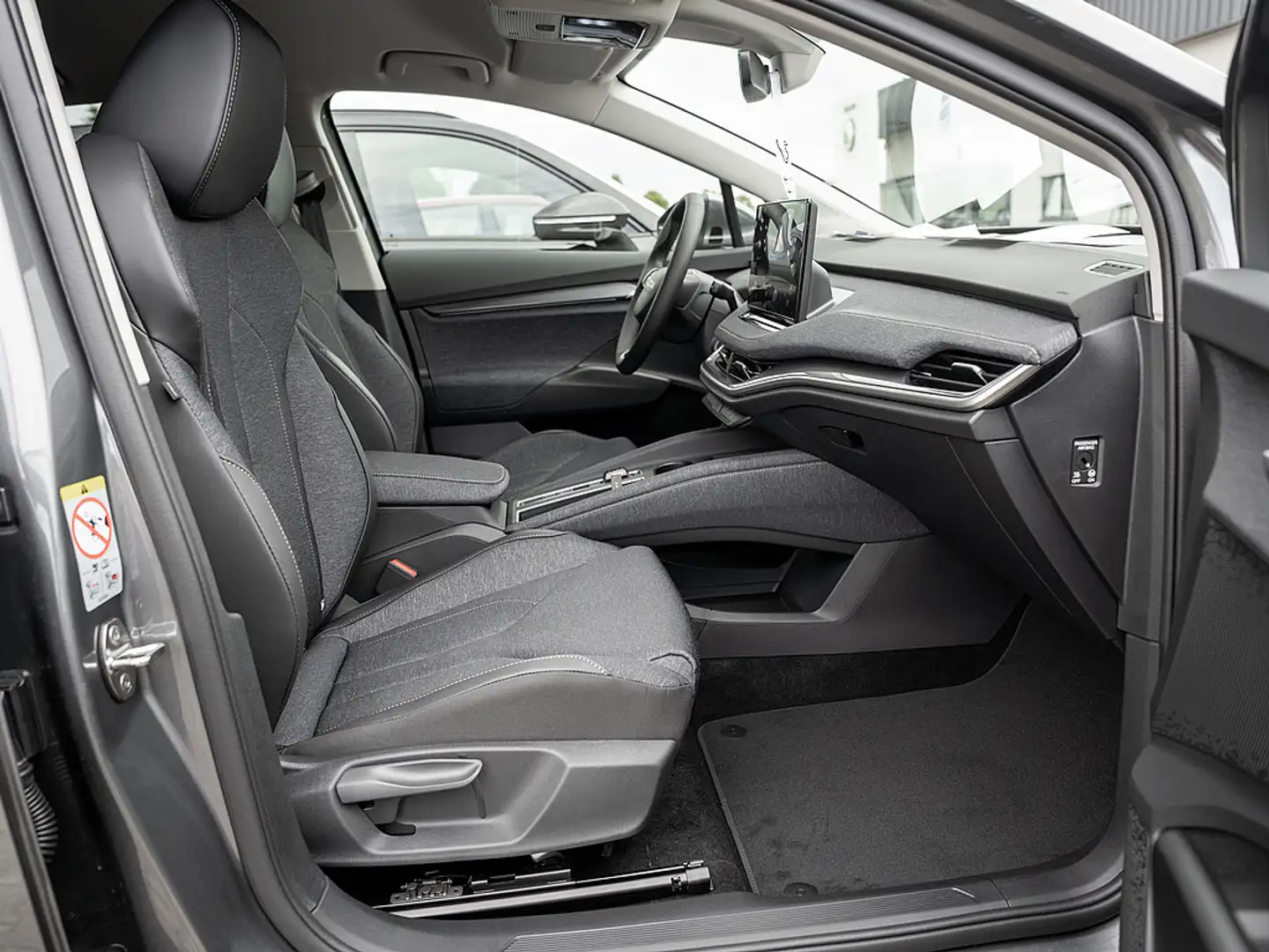 Skoda Elroq 85 Loft PDC SHZ KAMERA NAVI AHK ACC LED Grau - 2