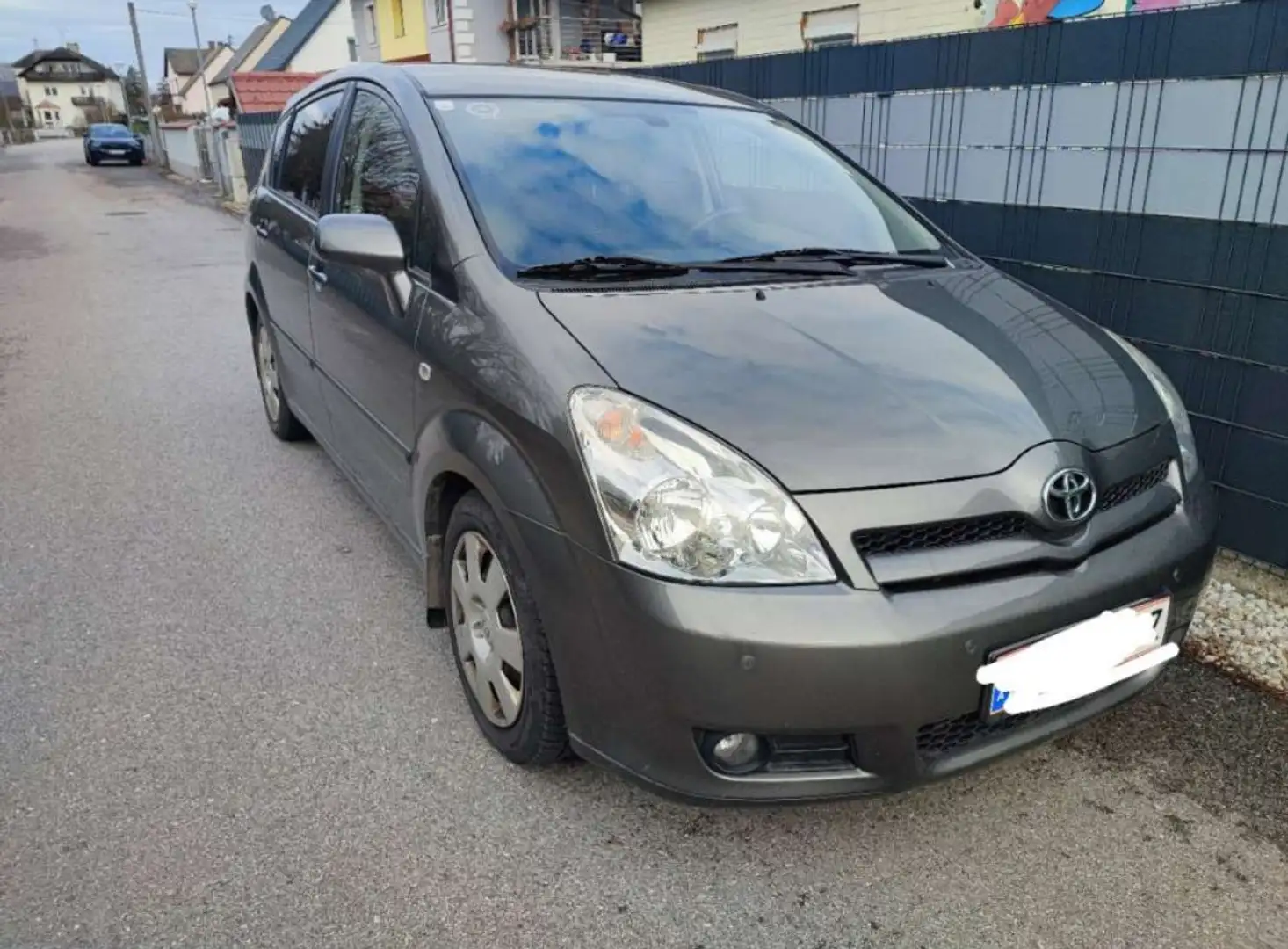 Toyota Corolla Verso 2,2 D-4D 135 Linea Austria Ds. - 1