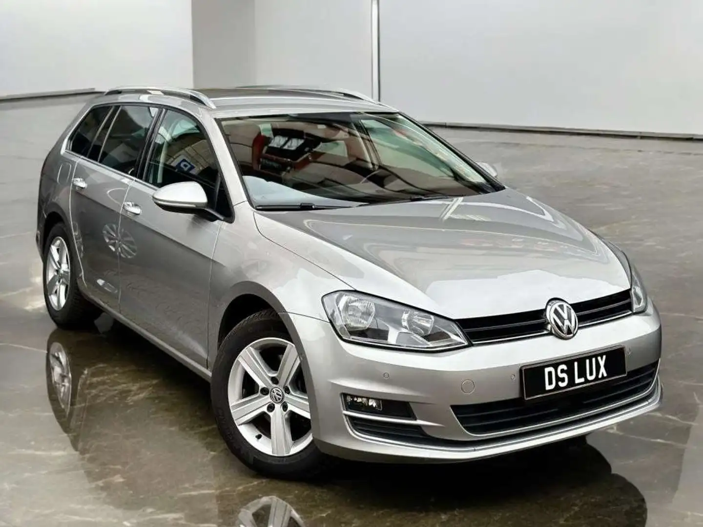 Volkswagen Golf Variant 1.6 TDI BlueMotion DSG7 Comfortline Massage ACC Grijs - 1
