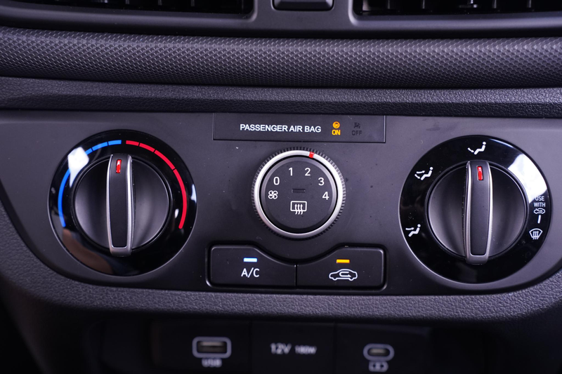Hyundai i10 1.0 Comfort 1e Eig. NAP Navi Camera Apple Carplay — photo 27