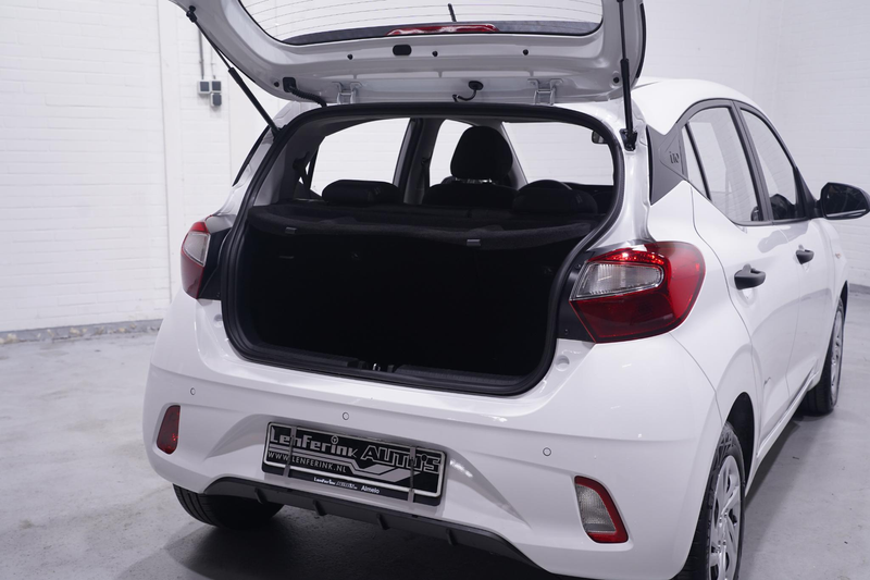 Hyundai i10 1.0 Comfort 1e Eig. NAP Navi Camera Apple Carplay — photo 16