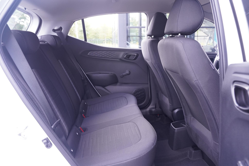 Hyundai i10 1.0 Comfort 1e Eig. NAP Navi Camera Apple Carplay — photo 40
