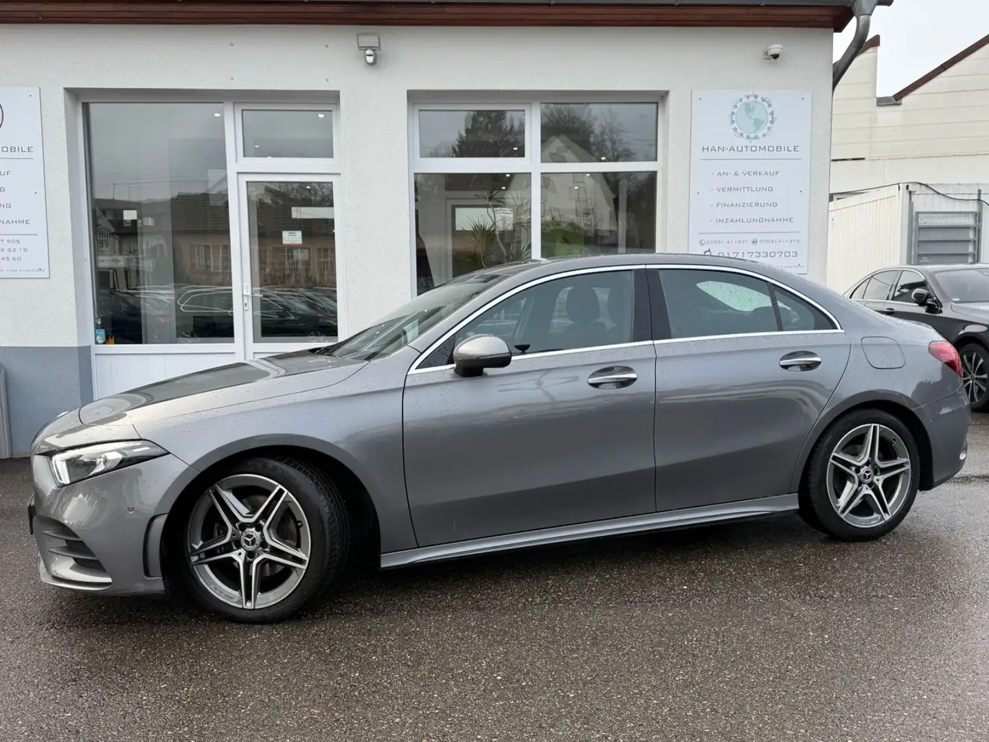 Mercedes-Benz A 200 d  Lim.*AMG-Line+Ambiente-Plus+Live Traffi Grau - 1