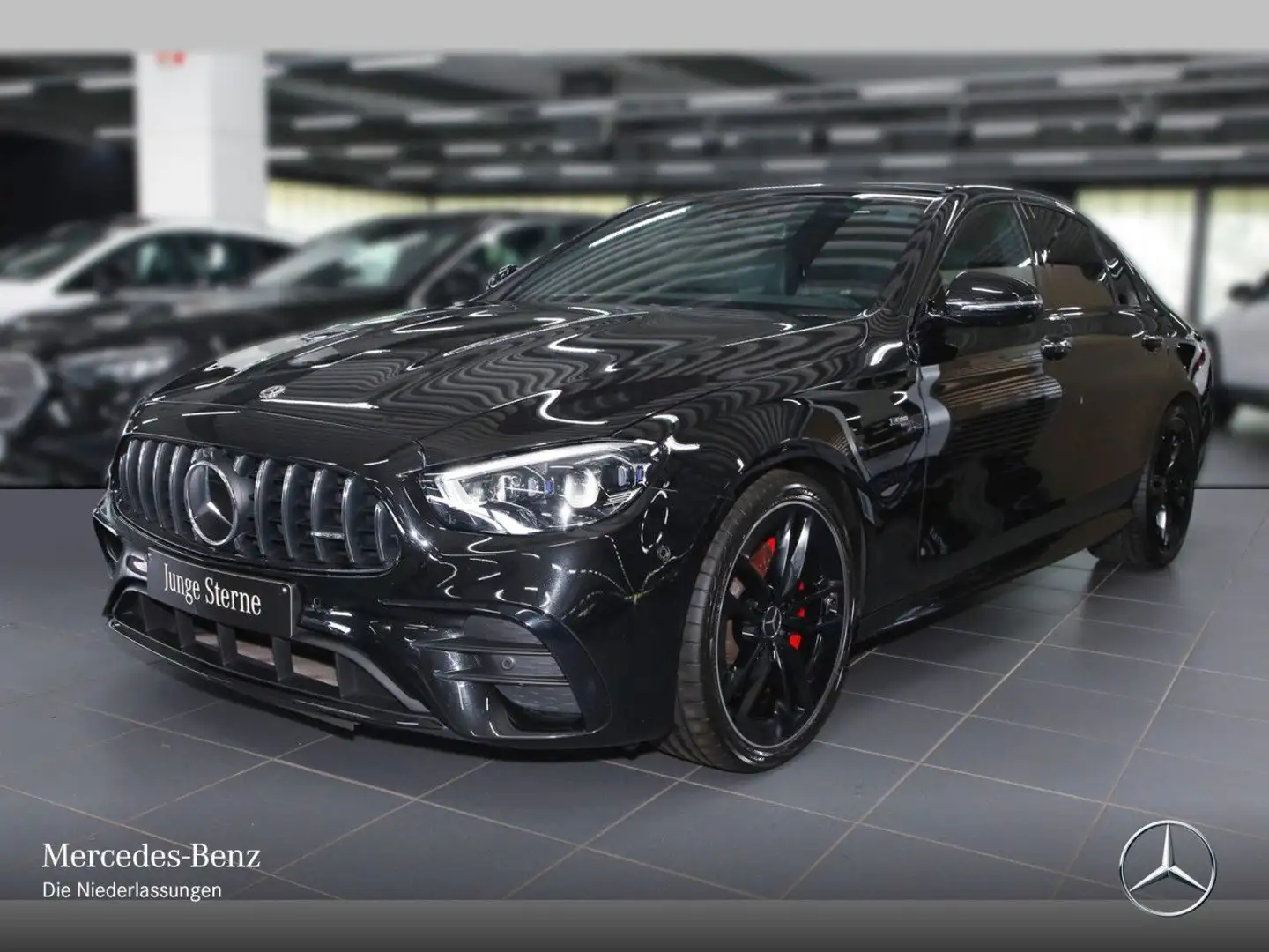 Mercedes-Benz E 53 AMG E 53 4M AMG+DRIVERS+NIGHT+PANO+360+MULTIBEAM+20" Zwart - 2