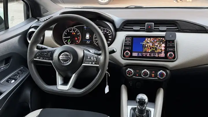Nissan Micra 2018, foto 6