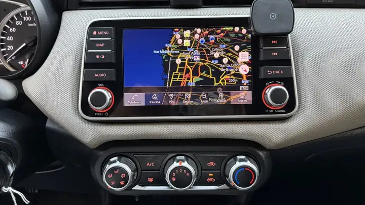 Nissan Micra 2018, foto 14