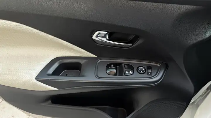 Nissan Micra 2018, foto 9