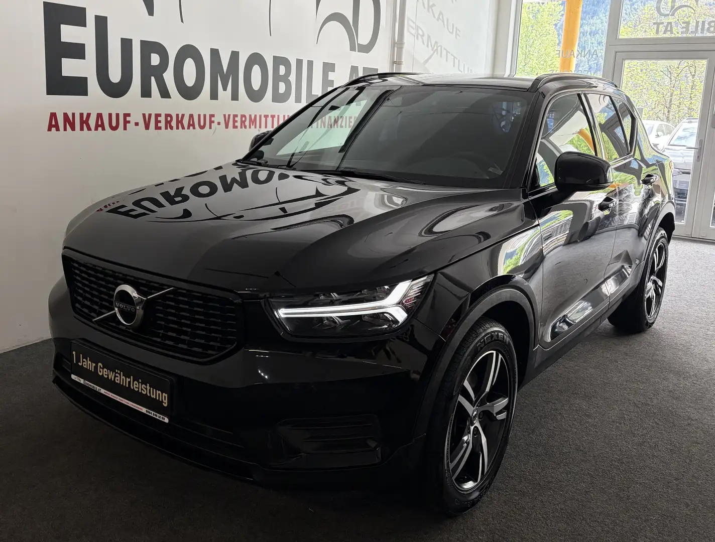 Volvo XC40 R Design AWD RFK*AHK*IntelliSafe PRO-P.*TOTW.*ALCA Schwarz - 1