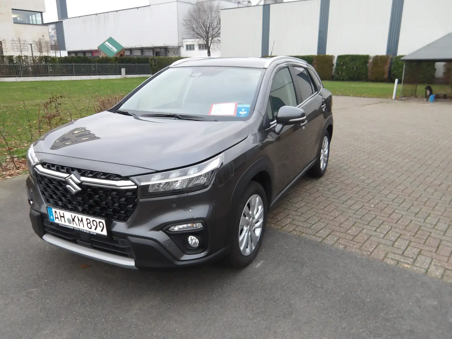 Suzuki S-Cross 1.4 Boosterjet Hybrid Comfort Grau - 1