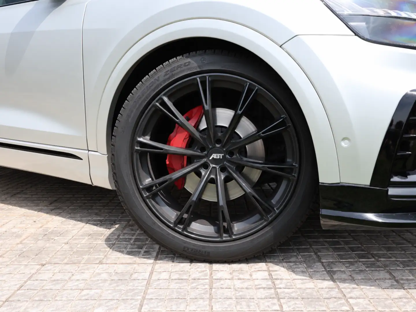 Audi Q8 55 TFSI S line quattro tiptronic Gris - 2
