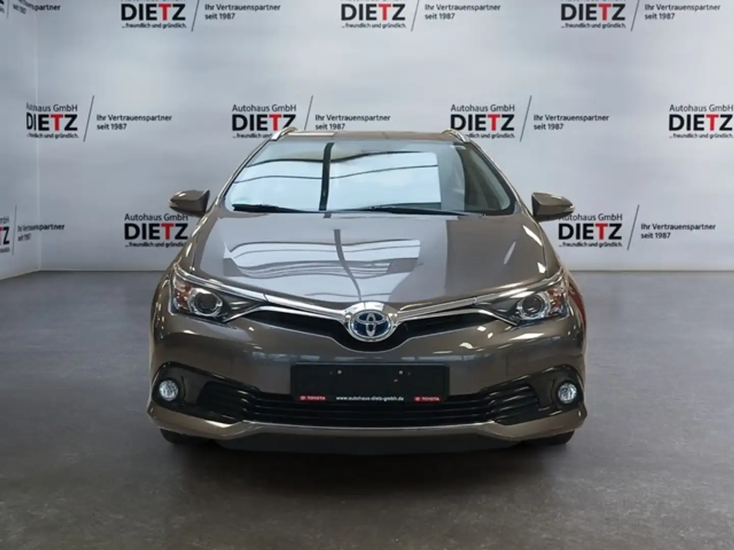 Toyota Auris Touring Sports 1.8 Hybrid Edition-S*1.HAND Grau - 2