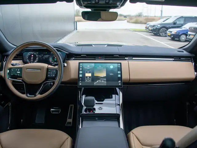 Land Rover Range Rover Sport view 15
