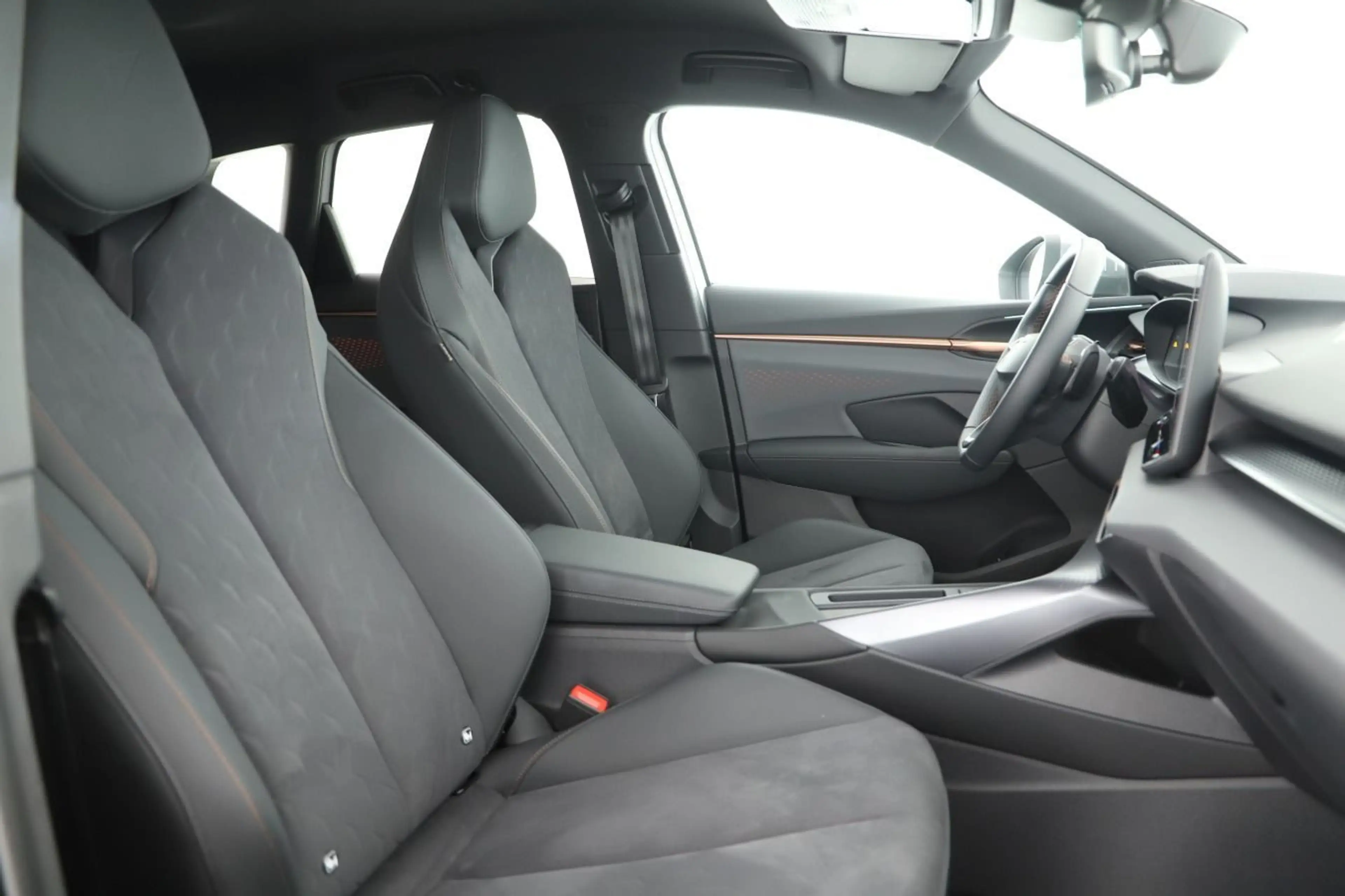 CUPRA Terramar 1.5 eTSI DSG LED/ACC/HuD/360°/Navi — photo 7