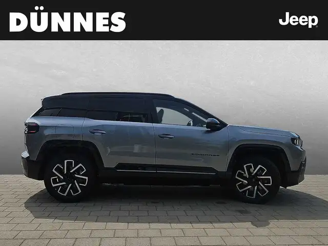 Jeep Compass view 3