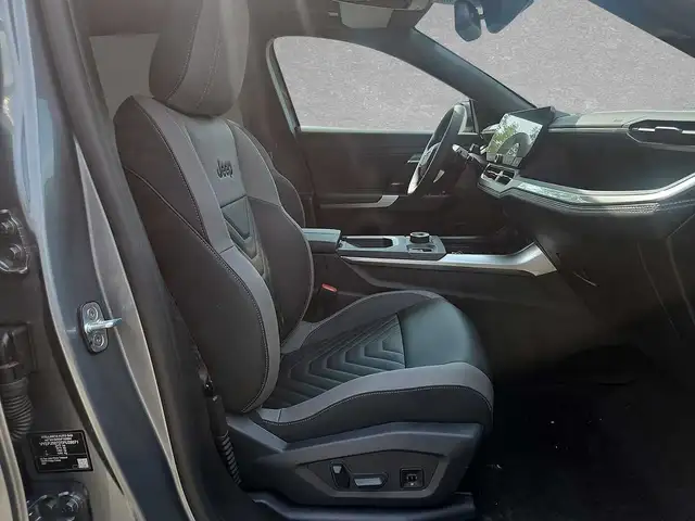 Jeep Compass view 13