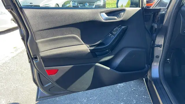 Ford Fiesta view 7