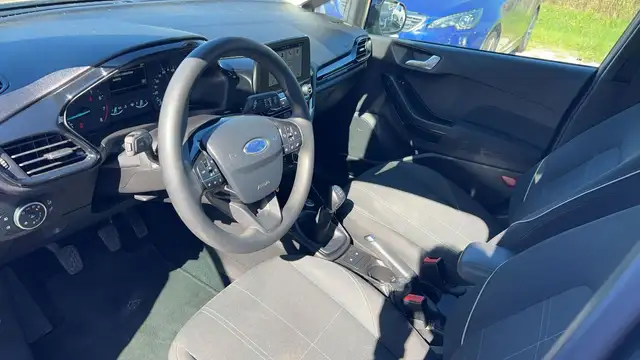 Ford Fiesta view 8