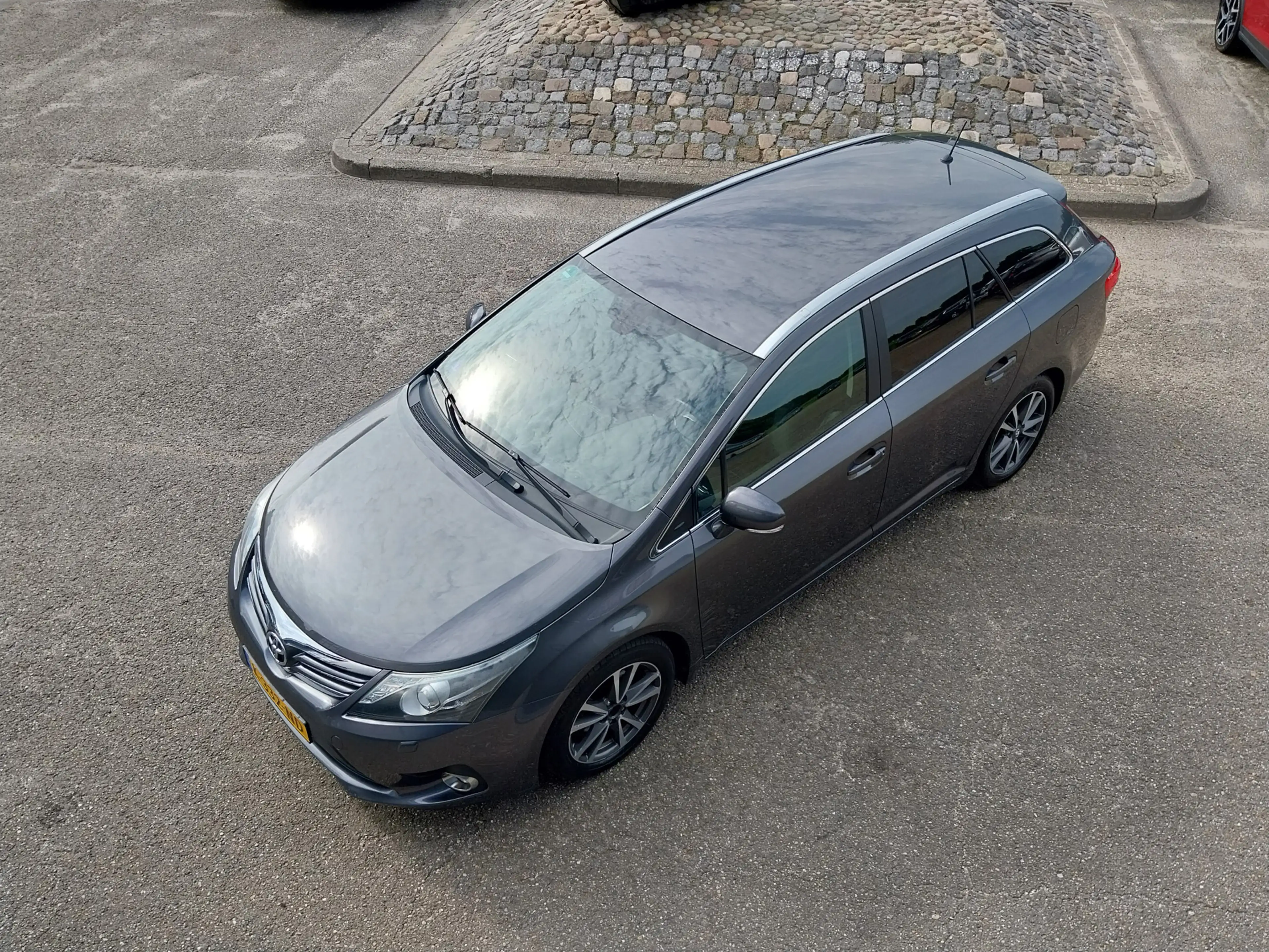 Toyota Avensis Wagon 1.8 VVTi Dynamic XENON LED HALF LEER NAVI CR — photo 2