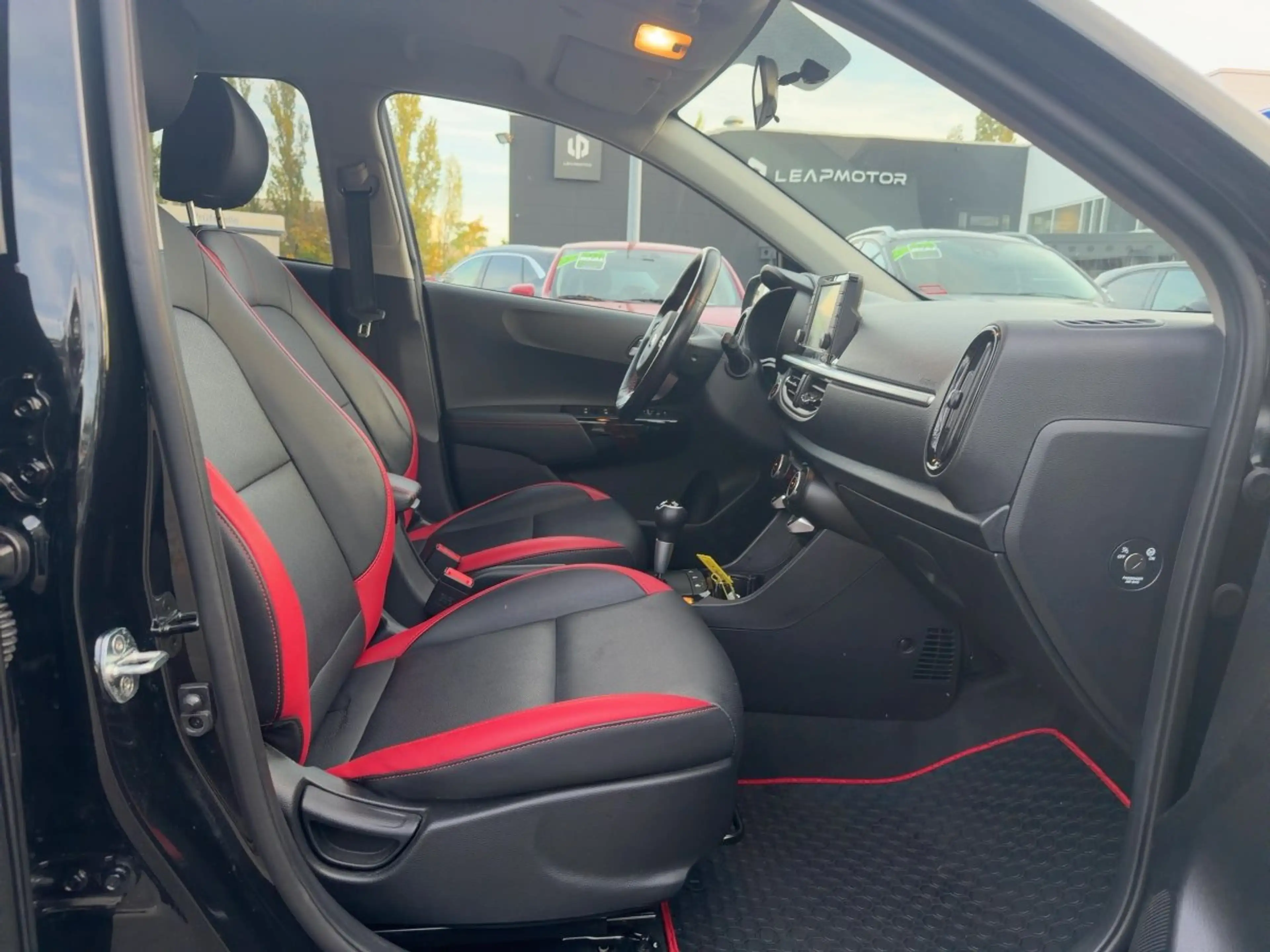 Kia Picanto 1.2 GT Line Kamera+KeyLess+Klimaauto — photo 12