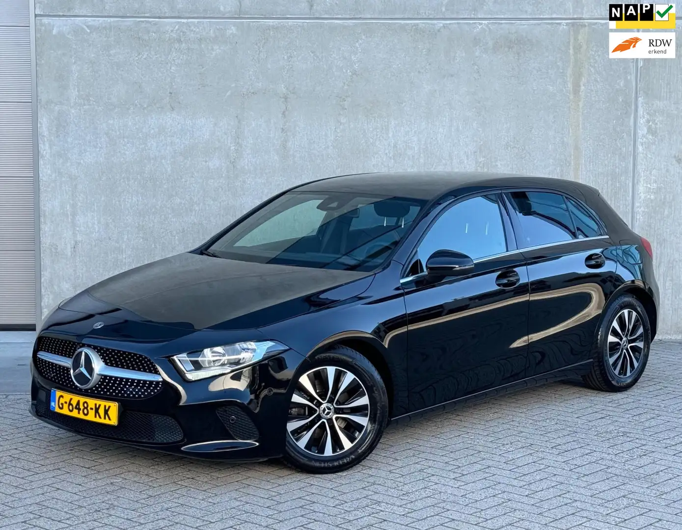 Mercedes-Benz A 160 2019 Zwart CAMERA|CARPLAY|NAP Černá - 1